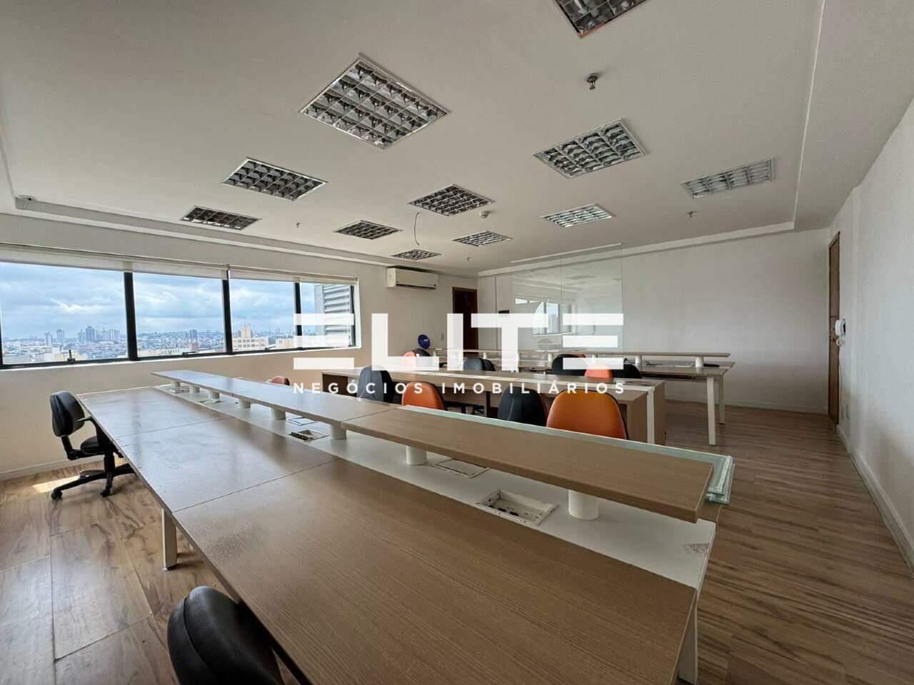 Sala comercial à venda no Centro: 