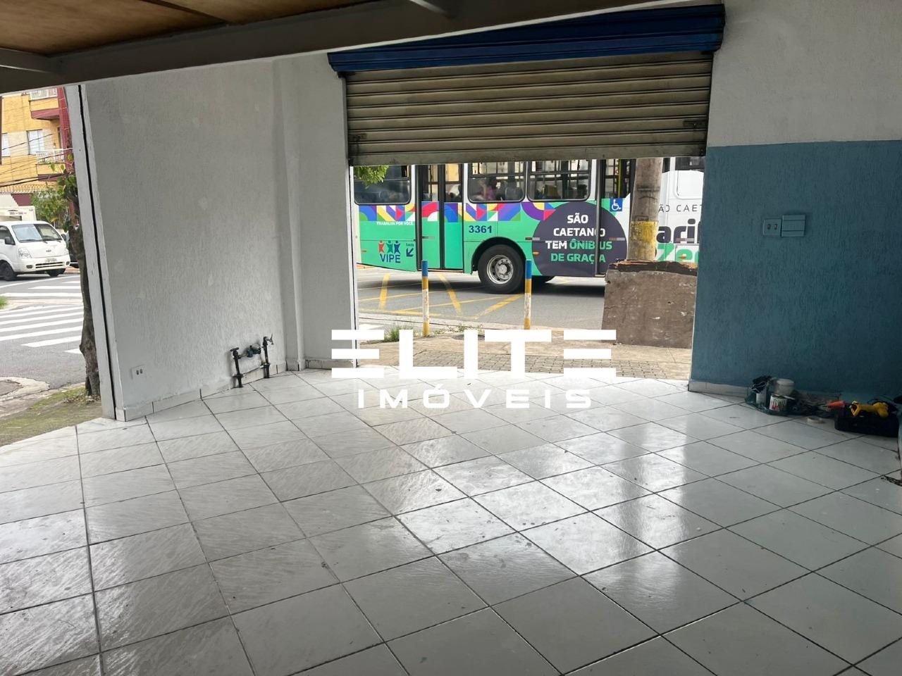 Salão para aluguel no Santa Maria: 