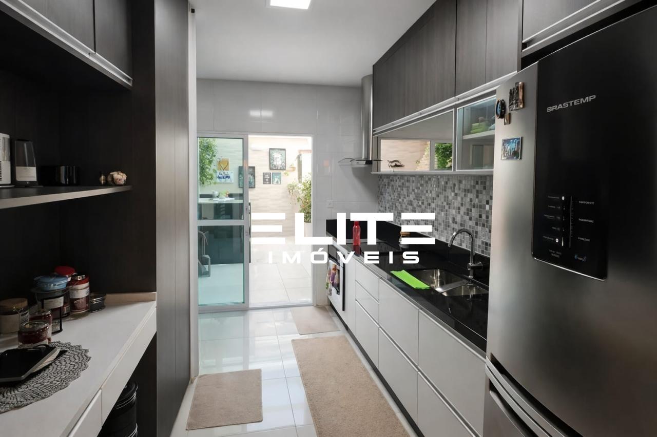 Sobrado à venda no Campestre: 