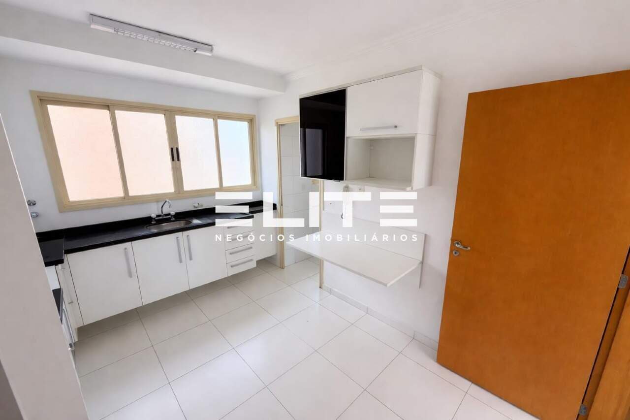 Apartamento para aluguel no Bairro Jardim: 