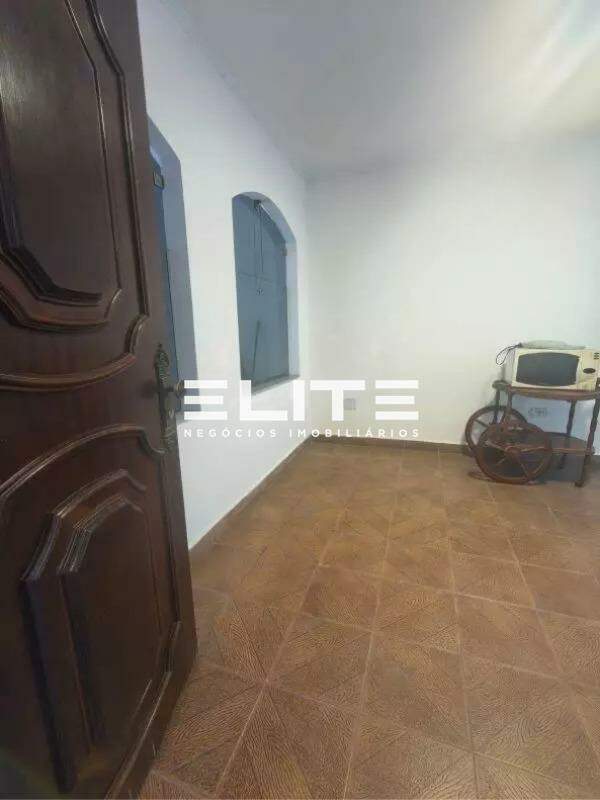 Casa Assobradada à venda no Paraíso: 