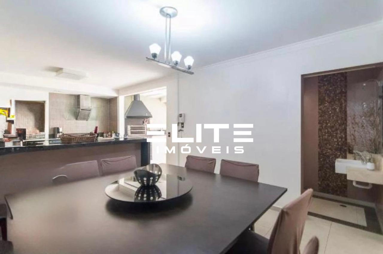 Sobrado à venda no Campestre: 