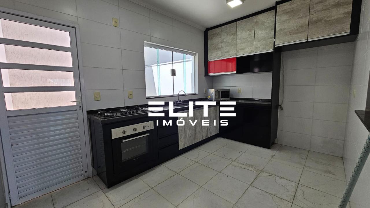 Sobrado à venda no Jardim Stella: 