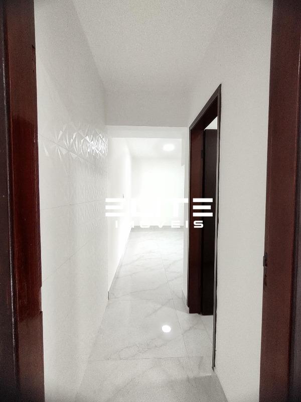 Garden à venda no Vila Metalúrgica: Corredor acesso cozinha