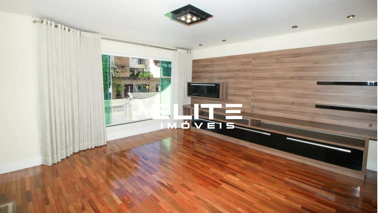 Sobrado à venda no Jardim: 