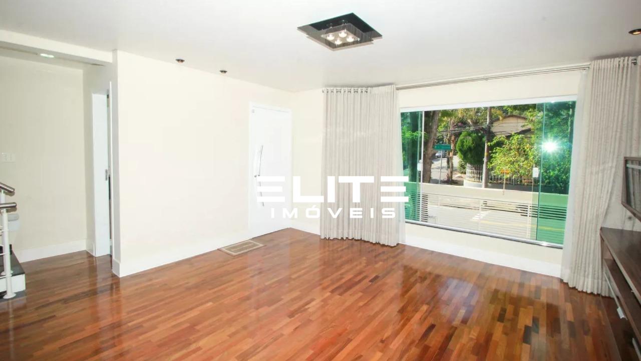 Sobrado à venda no Jardim: 