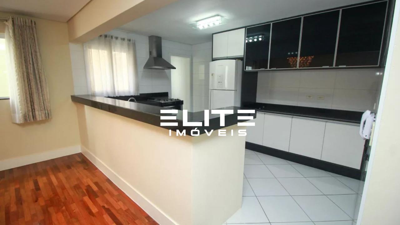 Sobrado à venda no Jardim: 