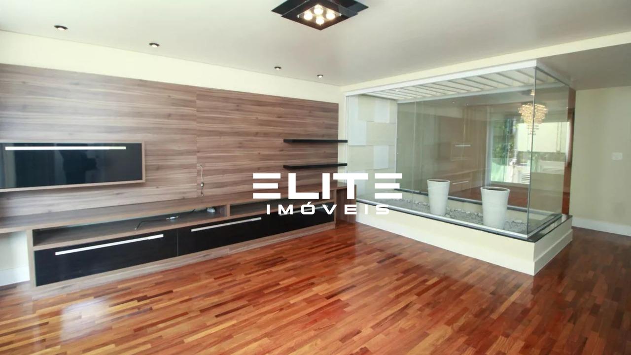 Sobrado à venda no Jardim: 