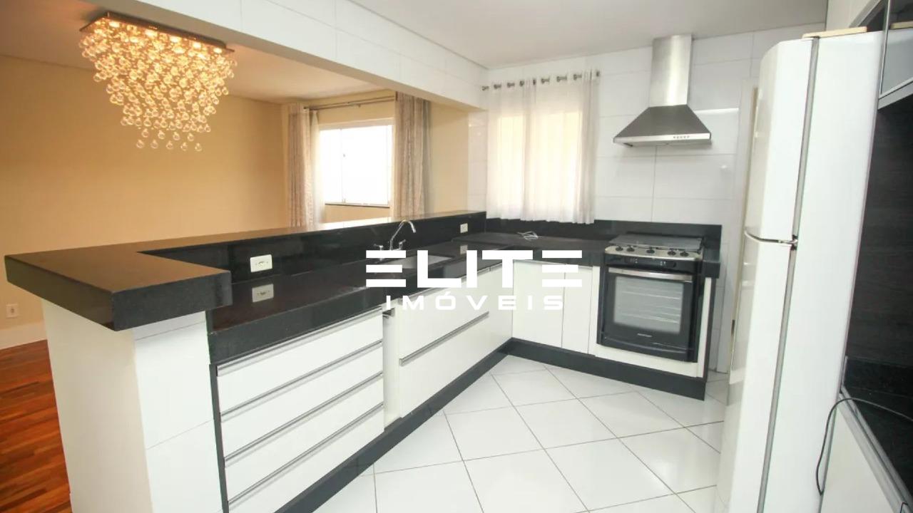 Sobrado à venda no Jardim: 