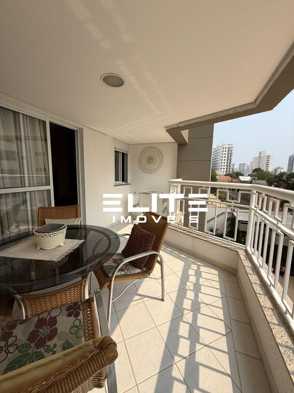 Apartamento à venda no Centro: varanda 