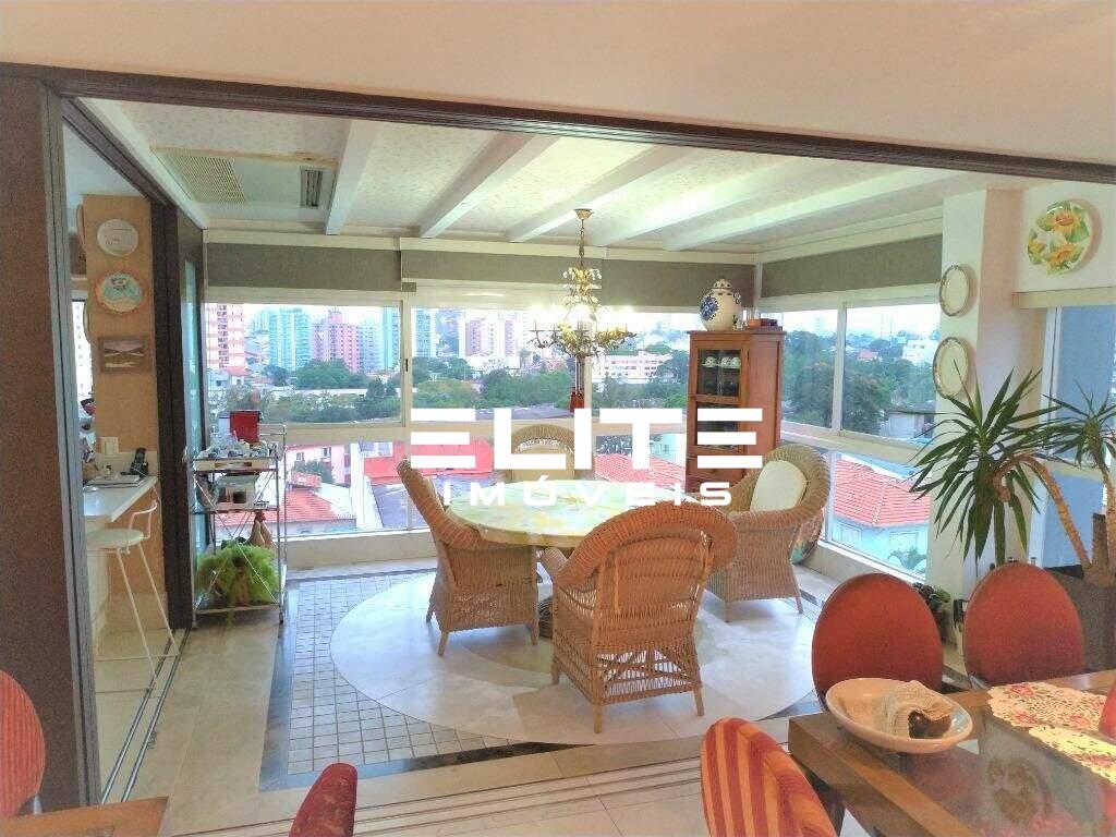 Apartamento para aluguel no Bairro Jardim: 