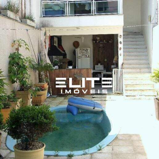 Sobrado à venda no Vila Valparaíso: 