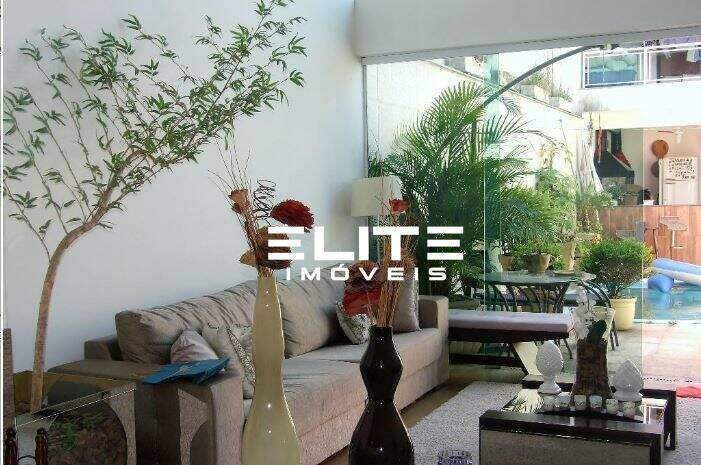 Sobrado à venda no Vila Valparaíso: 