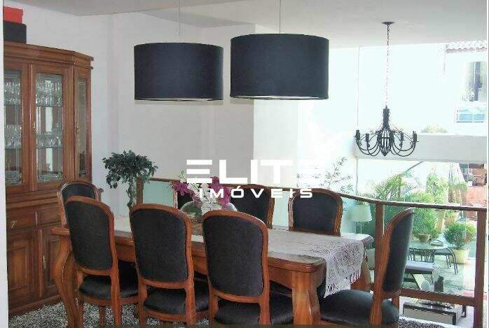 Sobrado à venda no Vila Valparaíso: 