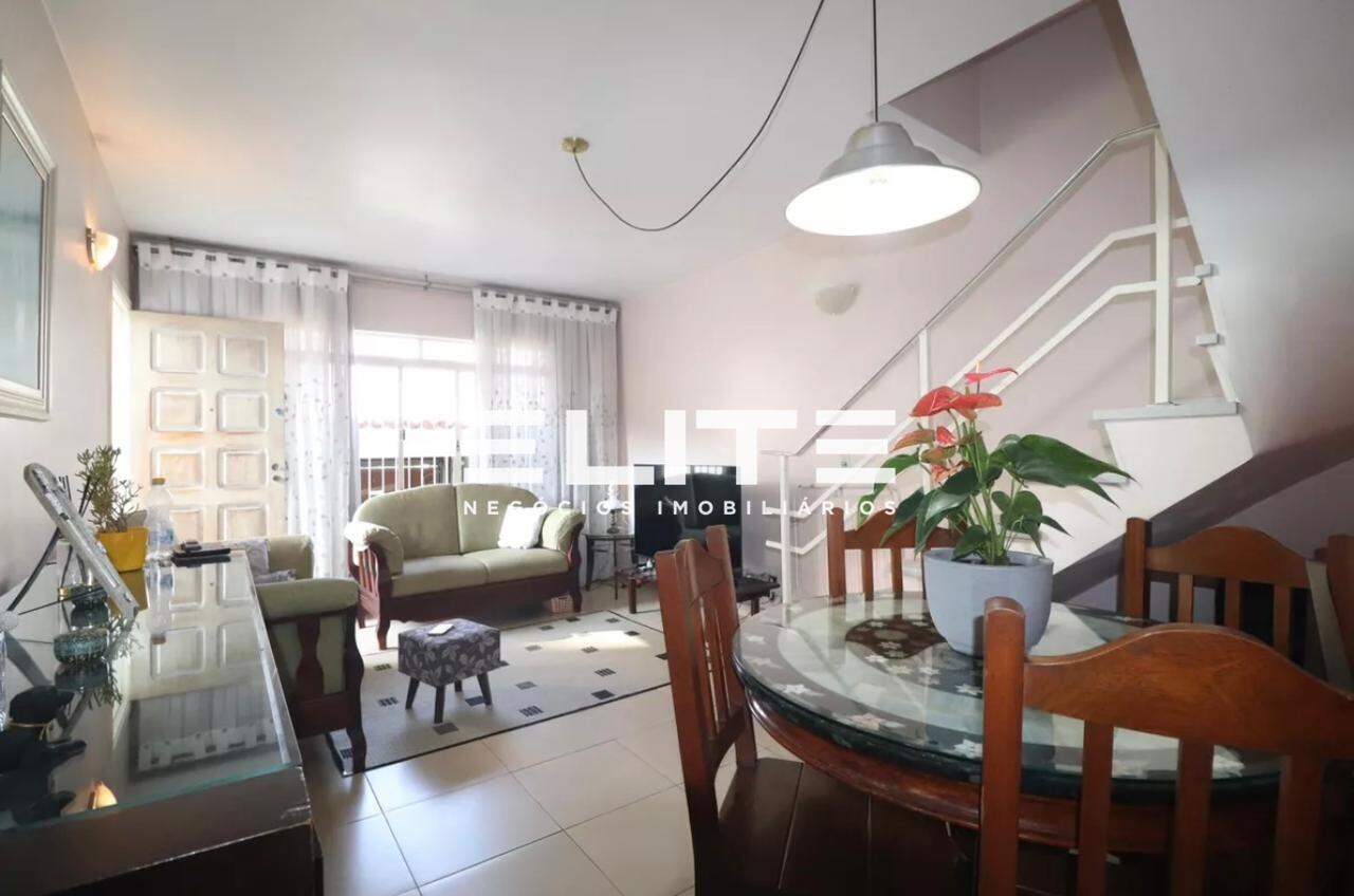 Sobrado à venda no Campestre: Sala Estar