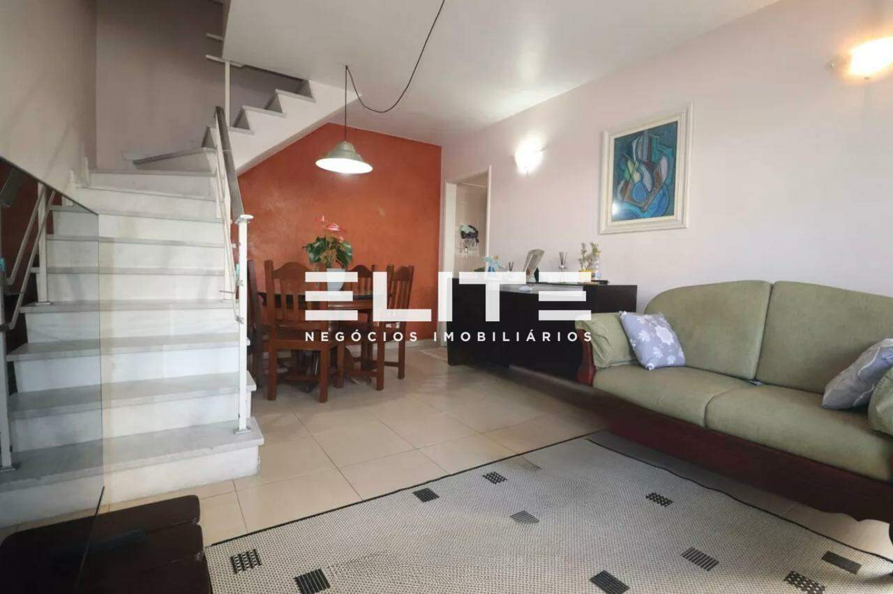 Sobrado à venda no Campestre: Sala Estar