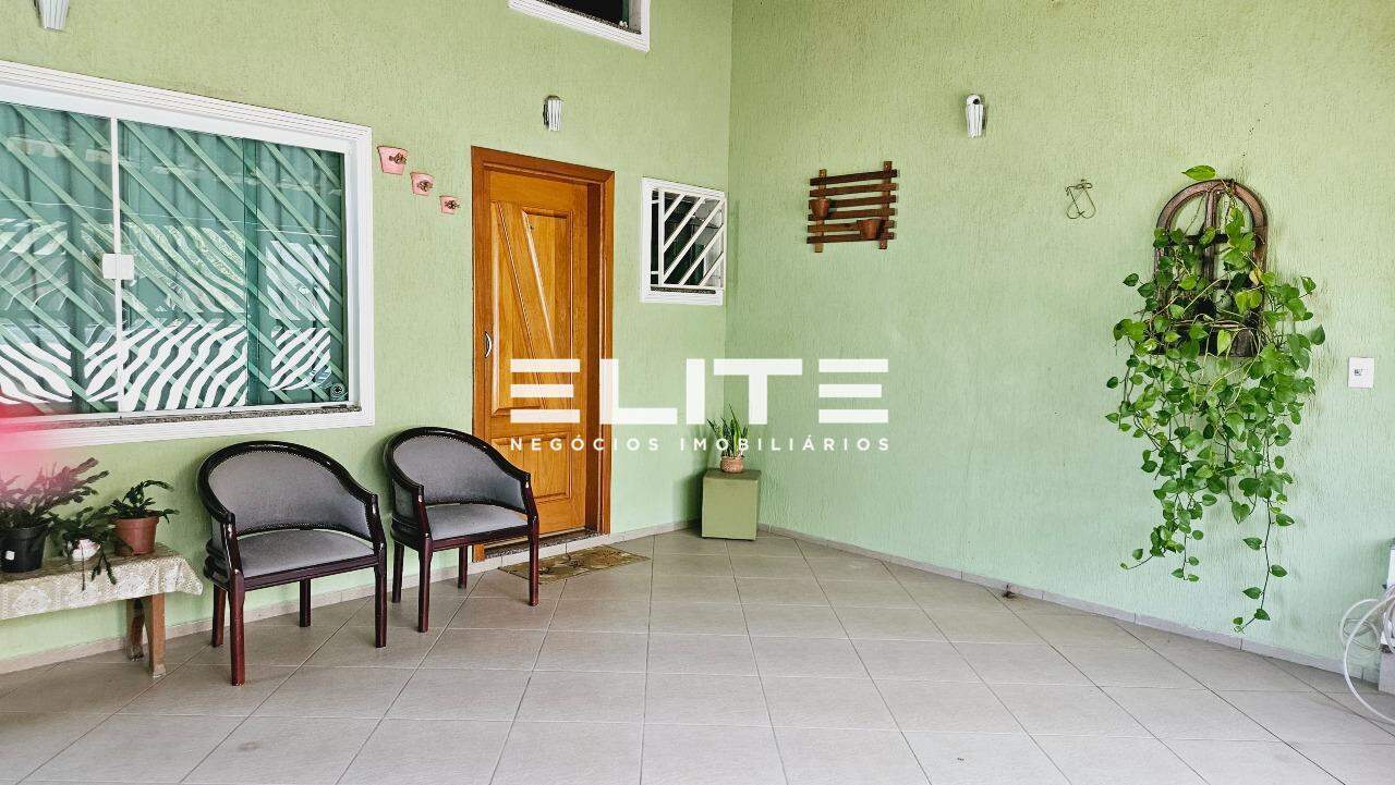 Casa Assobradada à venda no Jardim Stella: 