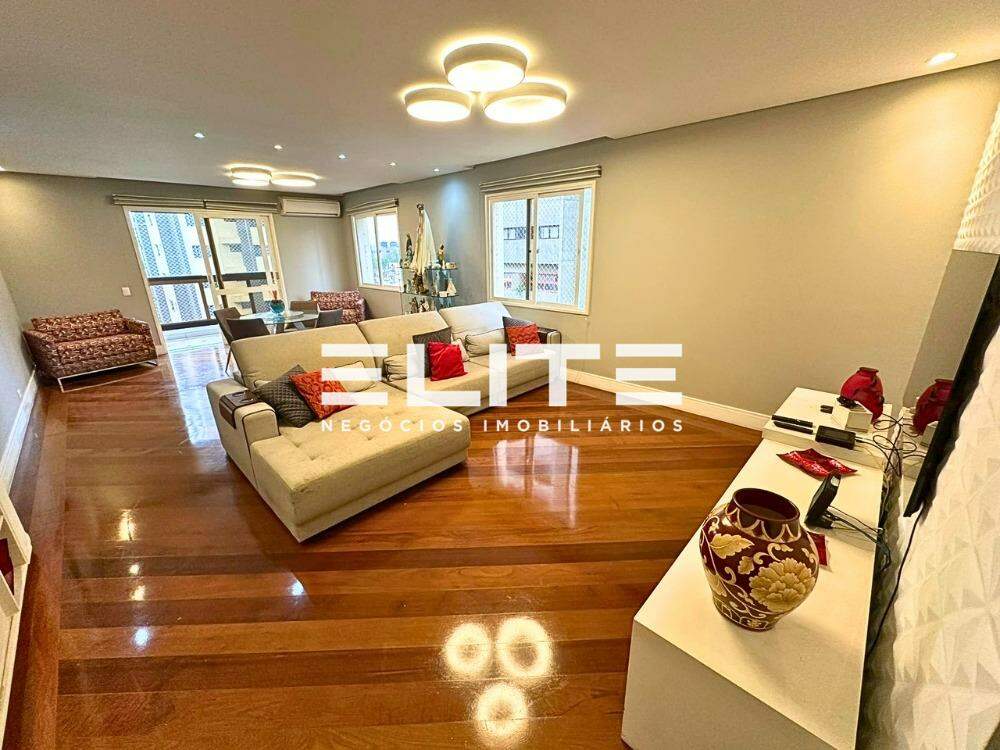 Apartamento à venda no Bairro Jardim: 