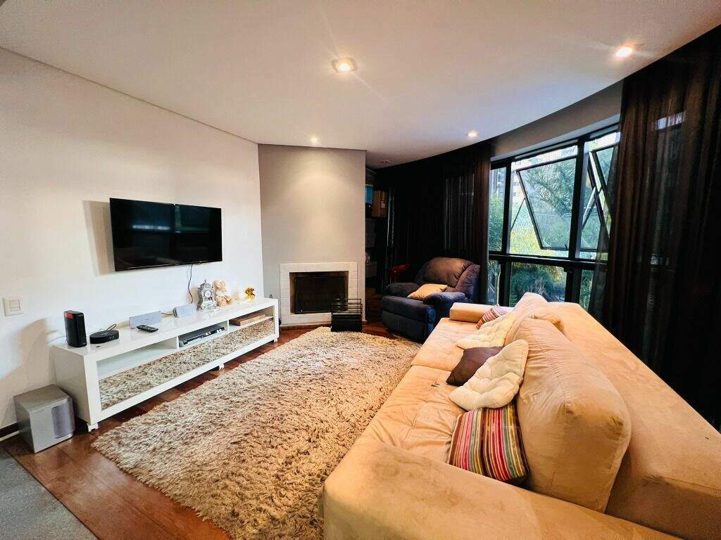 Apartamento para aluguel no Bairro Jardim: 