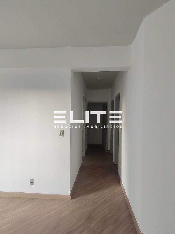 Apartamento à venda no Vila Gilda: Corredor dormitorios