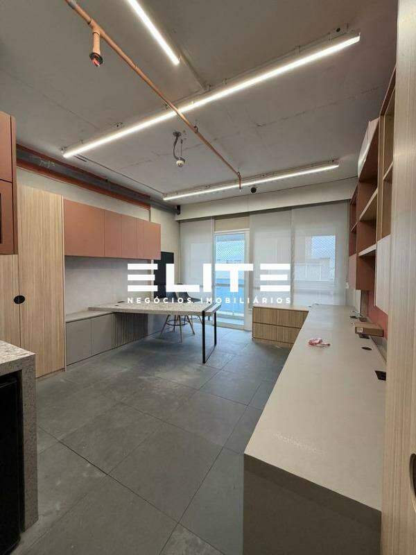 Sala à venda no Baeta Neves: 