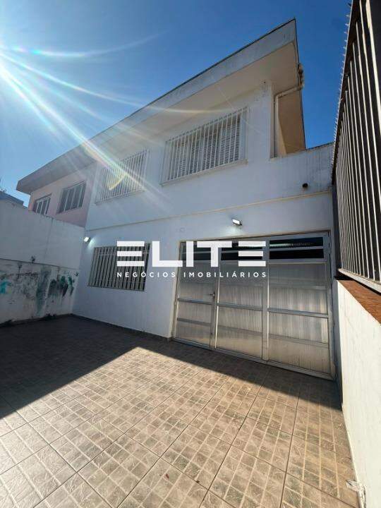 Casa comercial para aluguel no Pinheirinho: 