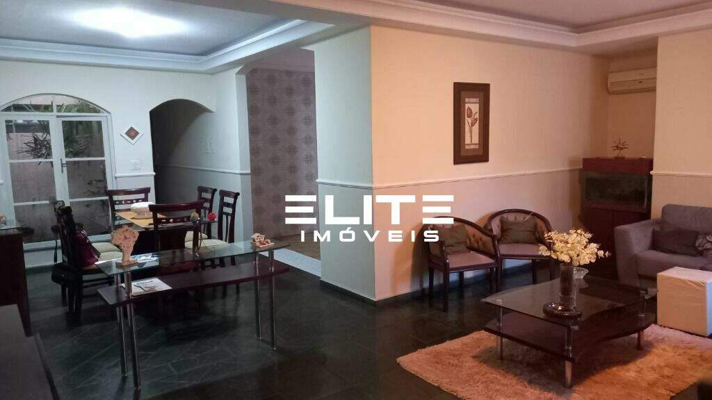 Casa à venda no Bairro Jardim: 