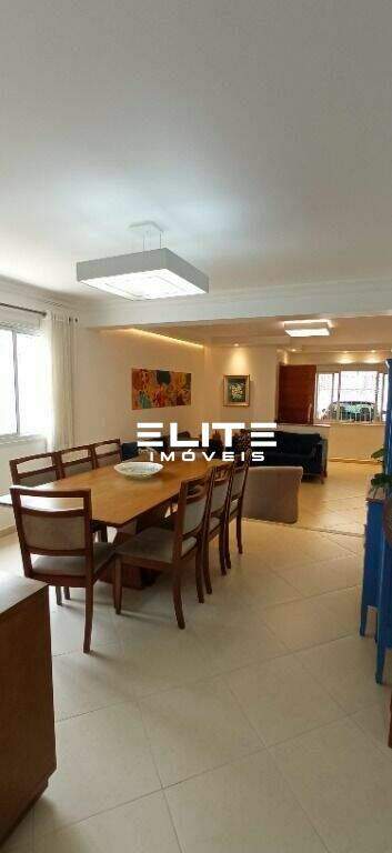 Sobrado à venda no Vila Valparaíso: 