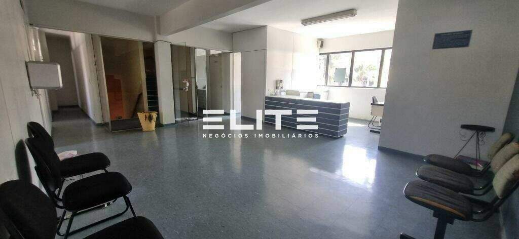 Sala à venda no Centro: 