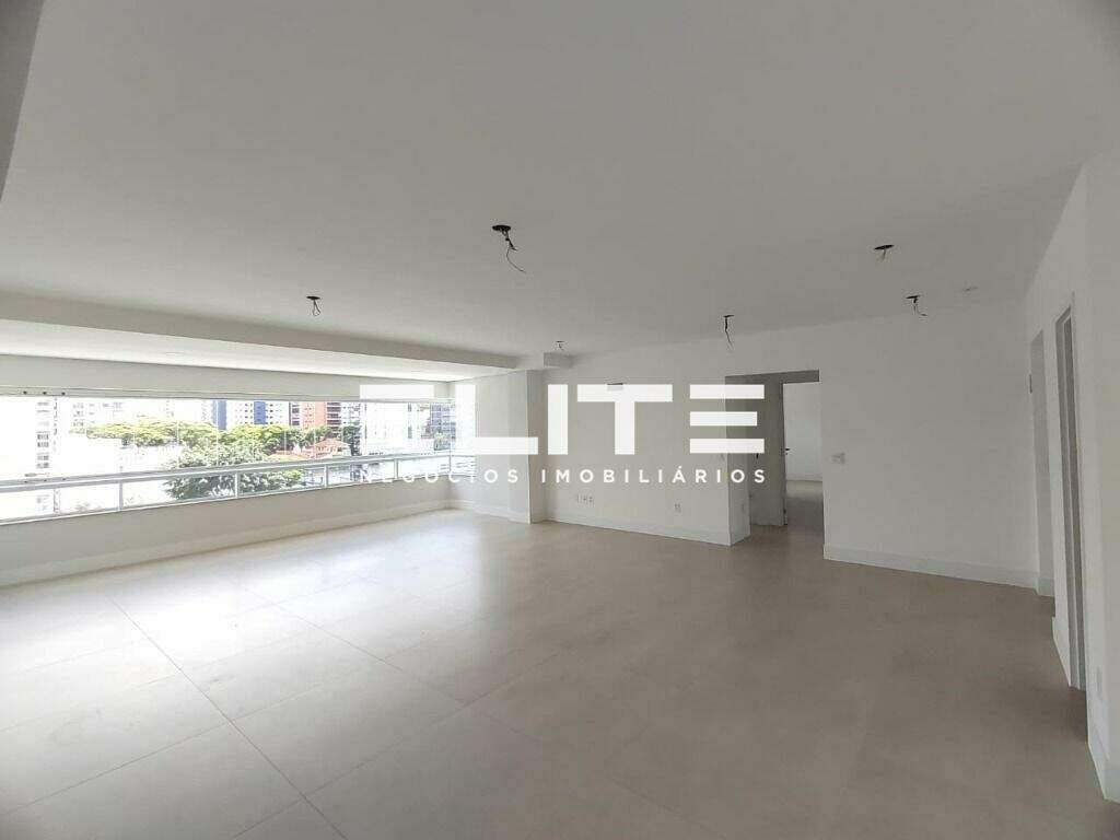 Apartamento para aluguel no Jardim: 