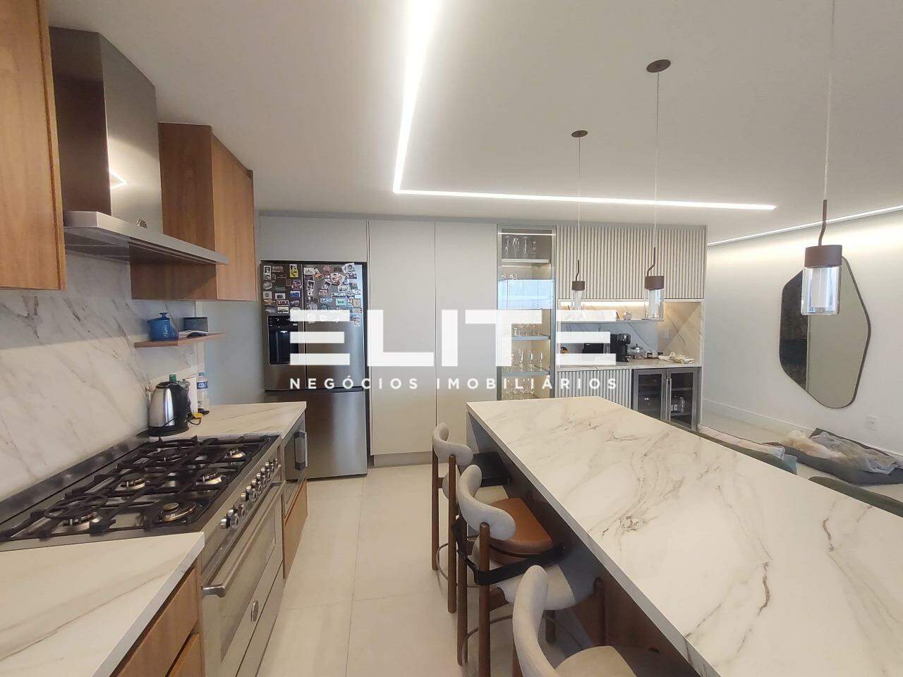 Apartamento à venda no Vila Assunção: Integração sala cozinha 