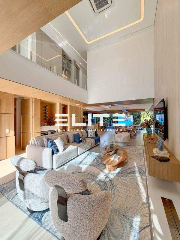 Casa à venda no Riviera: 