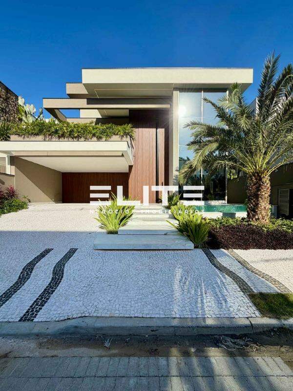 Casa à venda no Riviera: 