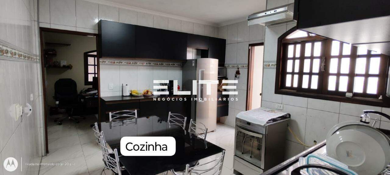 Casa à venda no Jardim Utinga: 