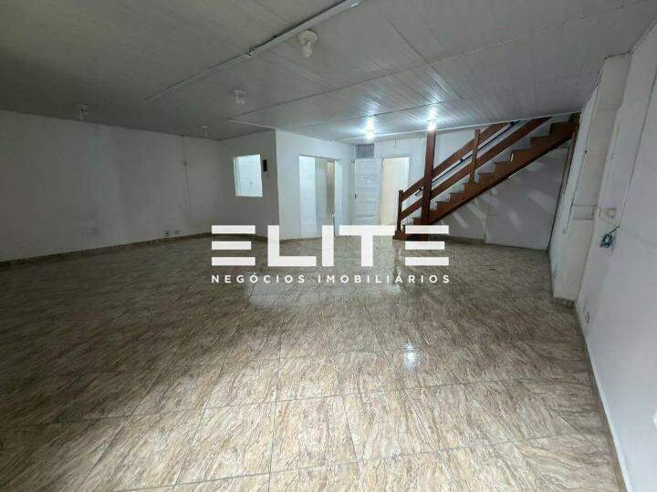 Casa comercial para aluguel no Centro: 
