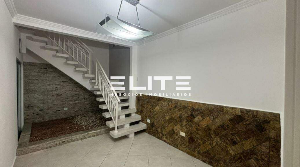 Casa para aluguel no Campestre: 