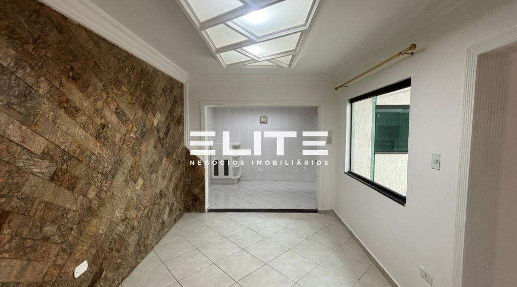 Casa para aluguel no Campestre: 