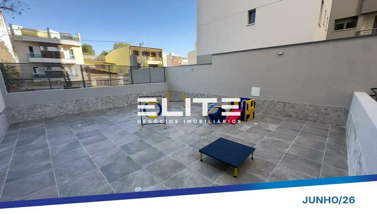 Apartamento para aluguel no Bangú: 