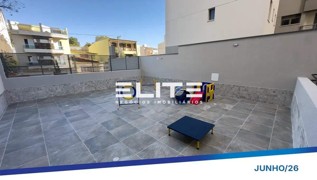 Apartamento para aluguel no Bangú: 