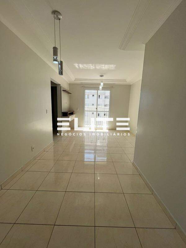 Apartamento para aluguel no Vila Alzira: 