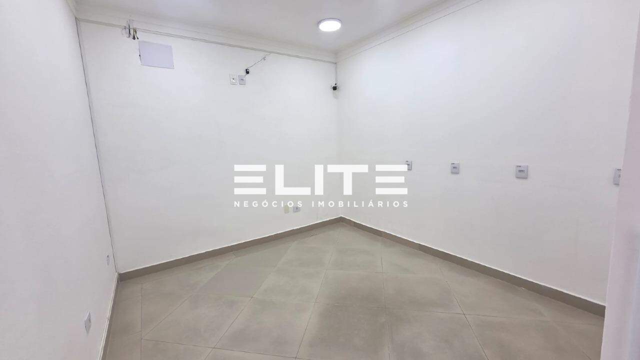 Sala para aluguel no Santa Terezinha: 