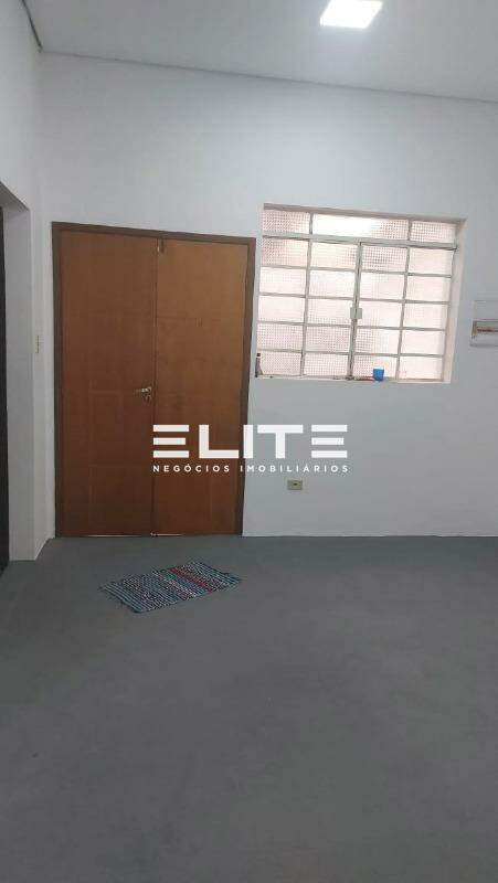Casa comercial para aluguel no Centro: 