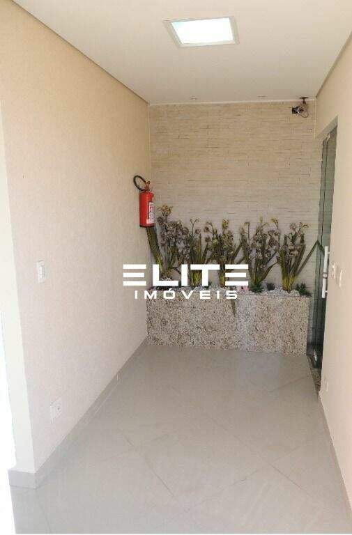 Galpão à venda no Jardim Stella: 