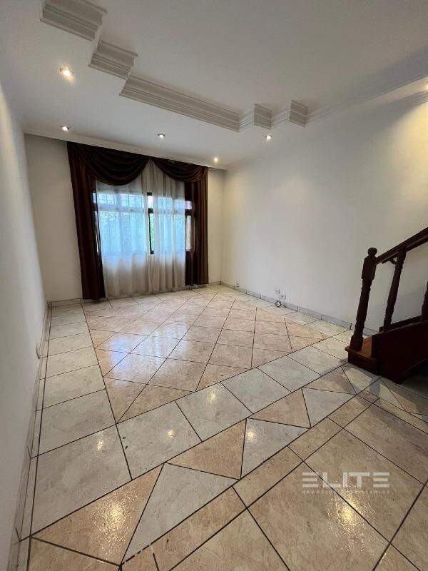 Sobrado para aluguel no Jardim Bela Vista: 