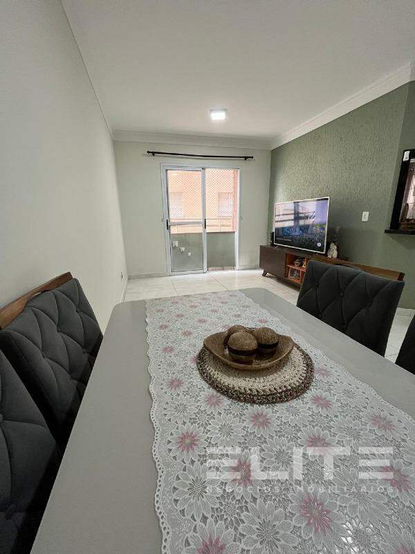 Apartamento para aluguel no Oswaldo Cruz : 
