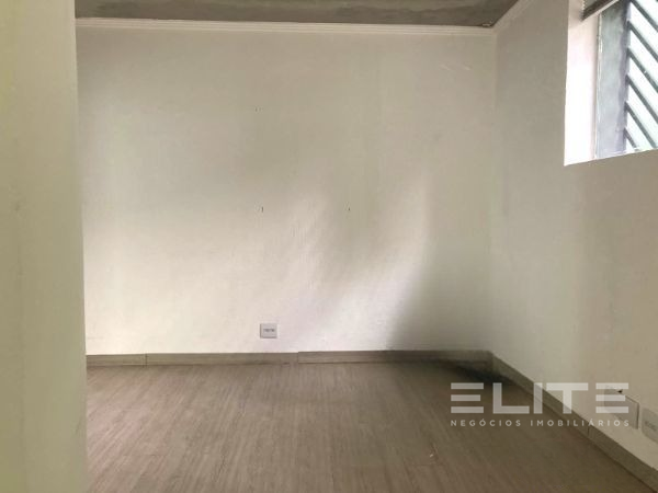 Casa comercial à venda no Vila Bastos: Primeira Sala