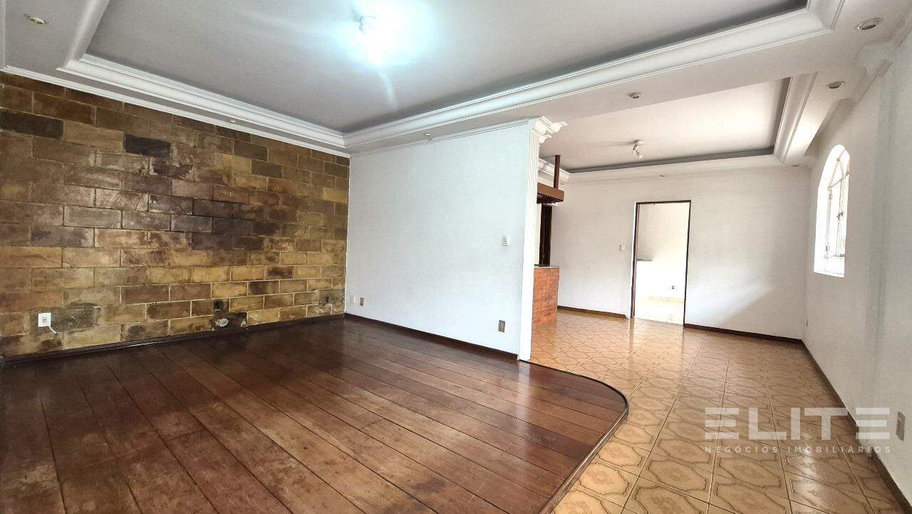 Sobrado à venda no Vila Gilda: 