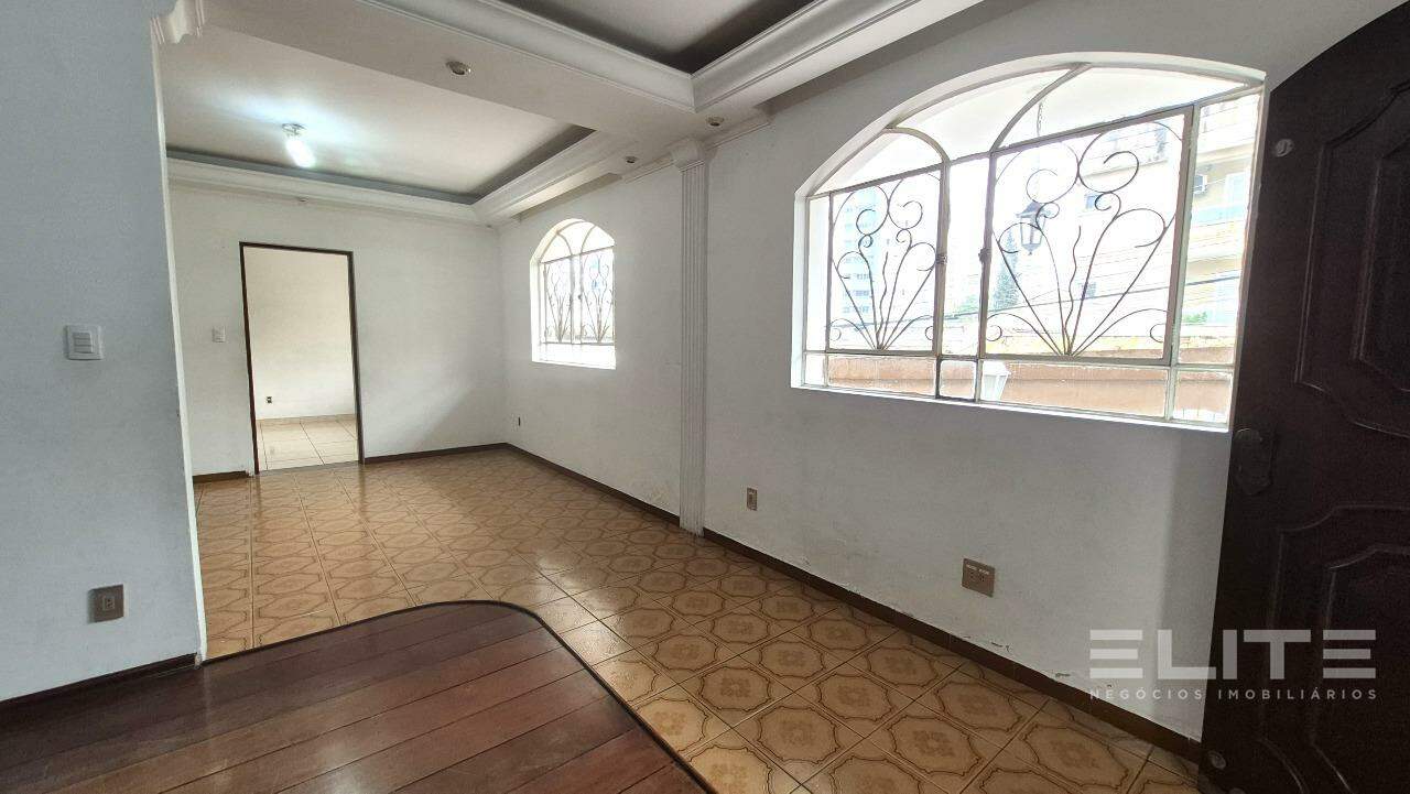 Sobrado à venda no Vila Gilda: 