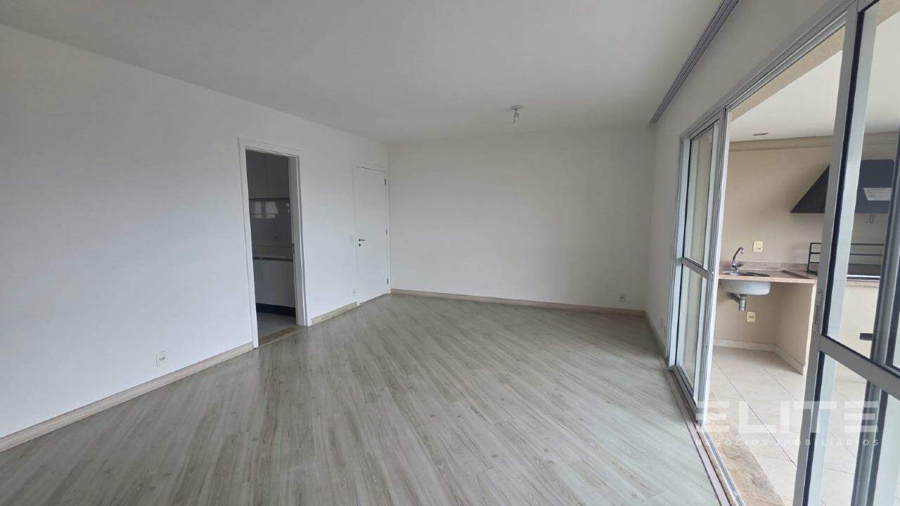 Apartamento para aluguel no Jardim: 