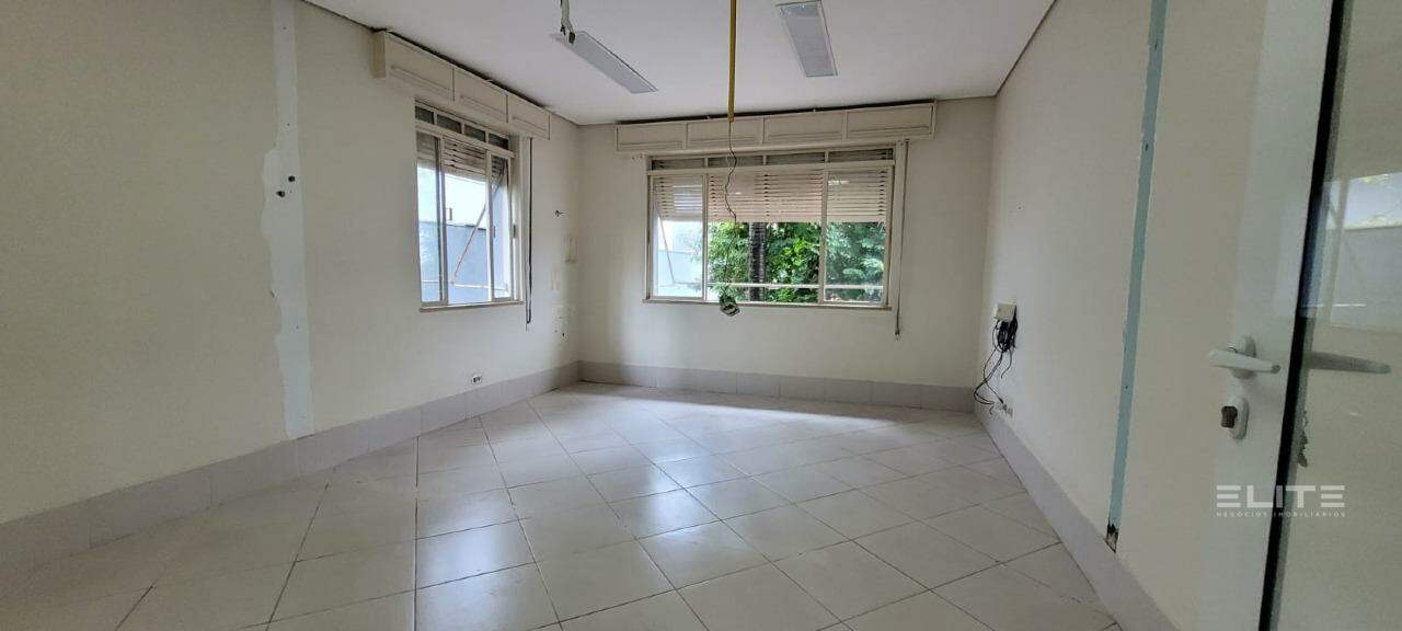 Casa comercial à venda no Vila Assunção: 